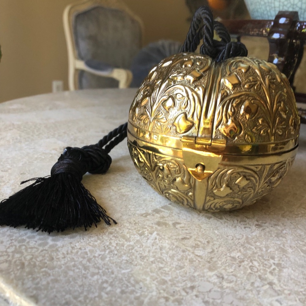 Vintage purse